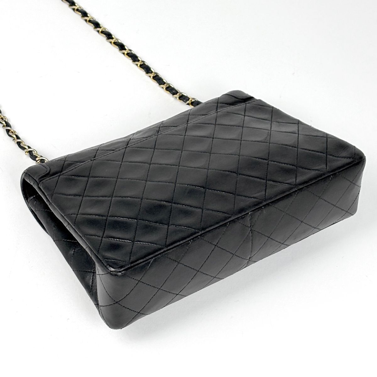 Chanel CC Logo Chain Shoulder Bag Quilted Leather Black — view 2