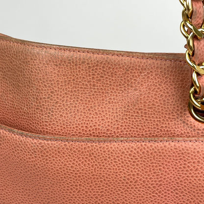 Chanel CC Logo Chain Tote Shoulder Bag Caviar Leather Salmon Pink — view 4