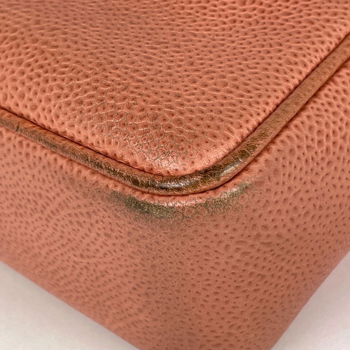 Chanel CC Logo Chain Tote Shoulder Bag Caviar Leather Salmon Pink — view 3