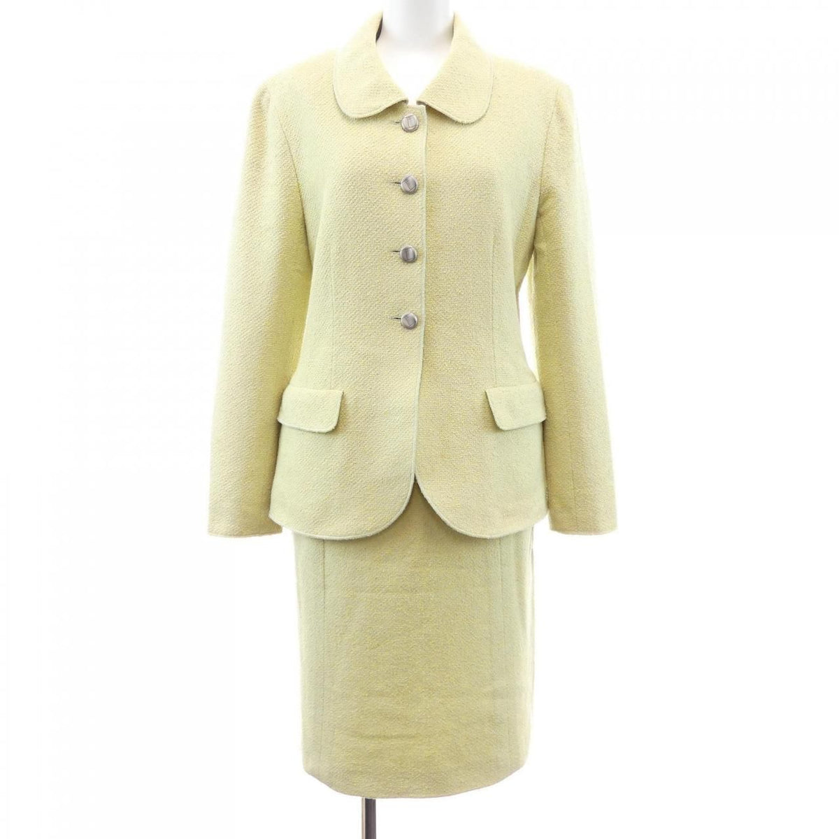 Chanel 98P Vintage Suit Green