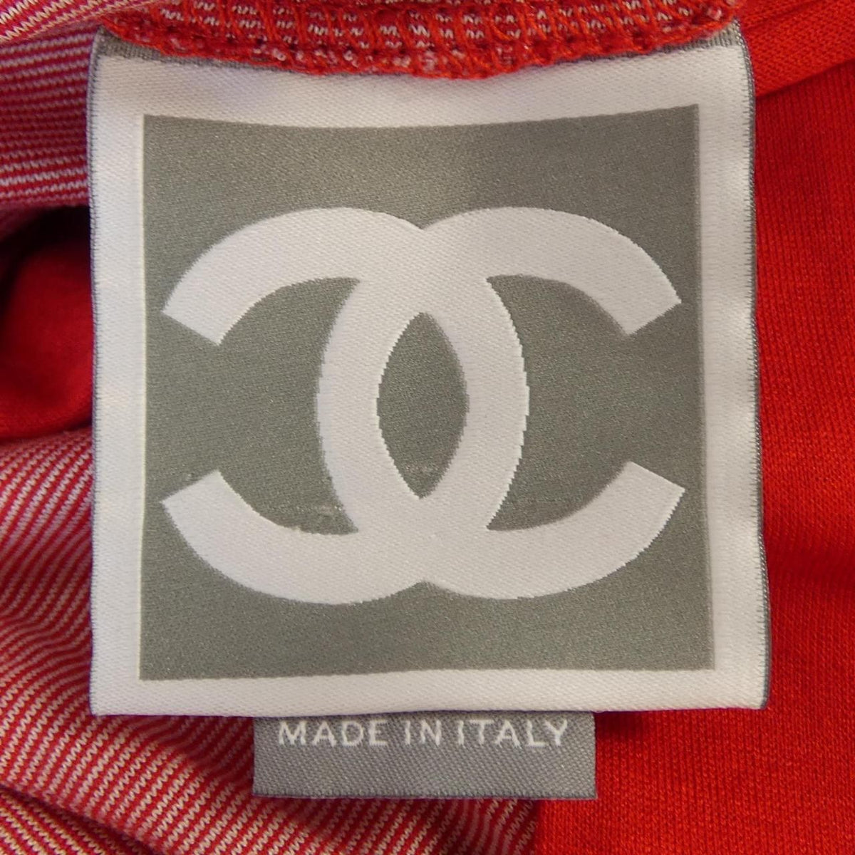 Chanel 06A Vintage Dress — view 5