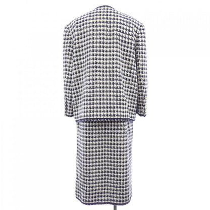Chanel Vintage Suit White — view 2