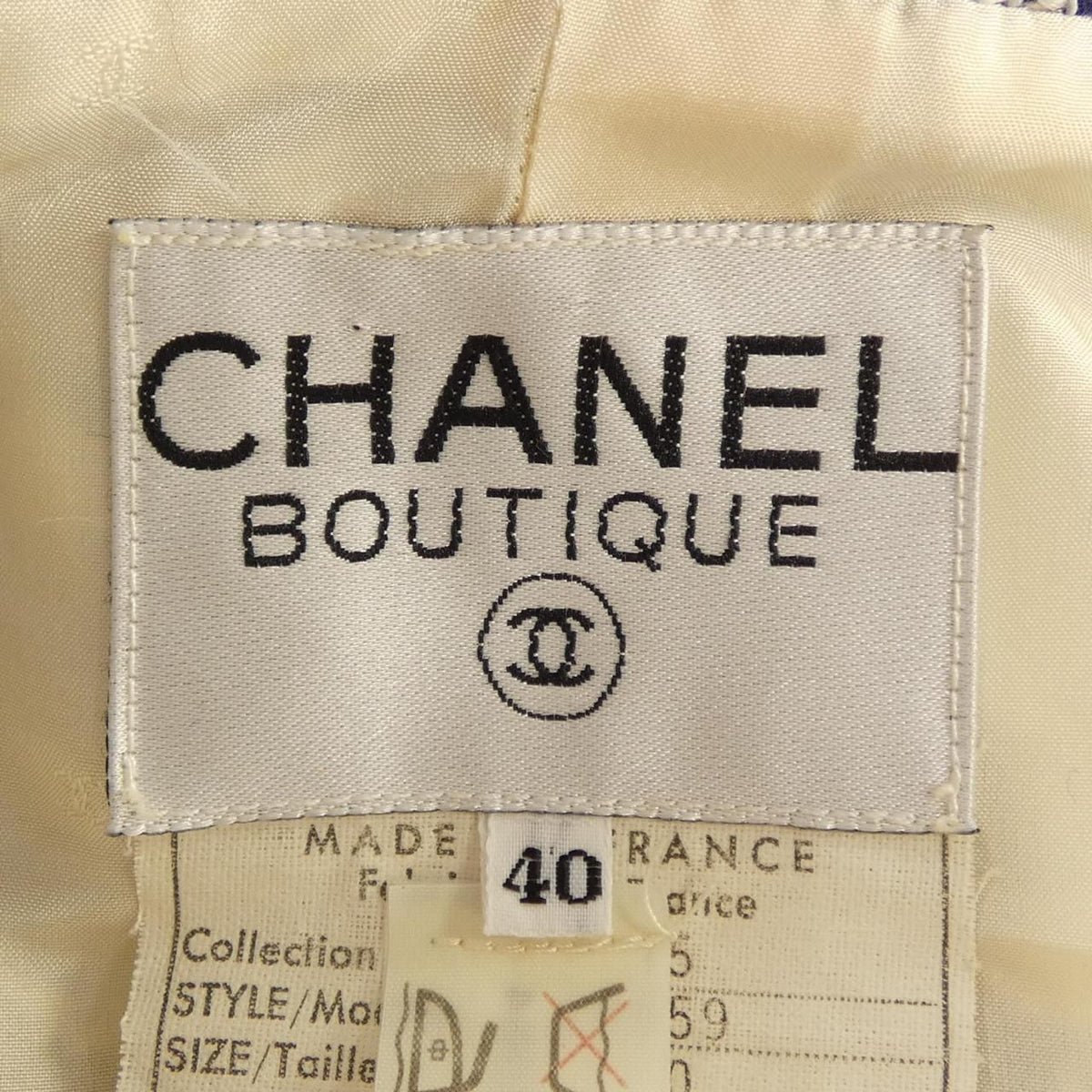 Chanel Vintage Suit White — view 4