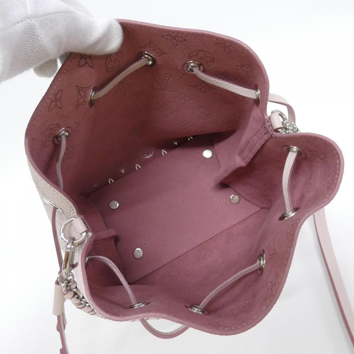 Louis Vuitton Mahina Bella Shoulder Bag — view 5