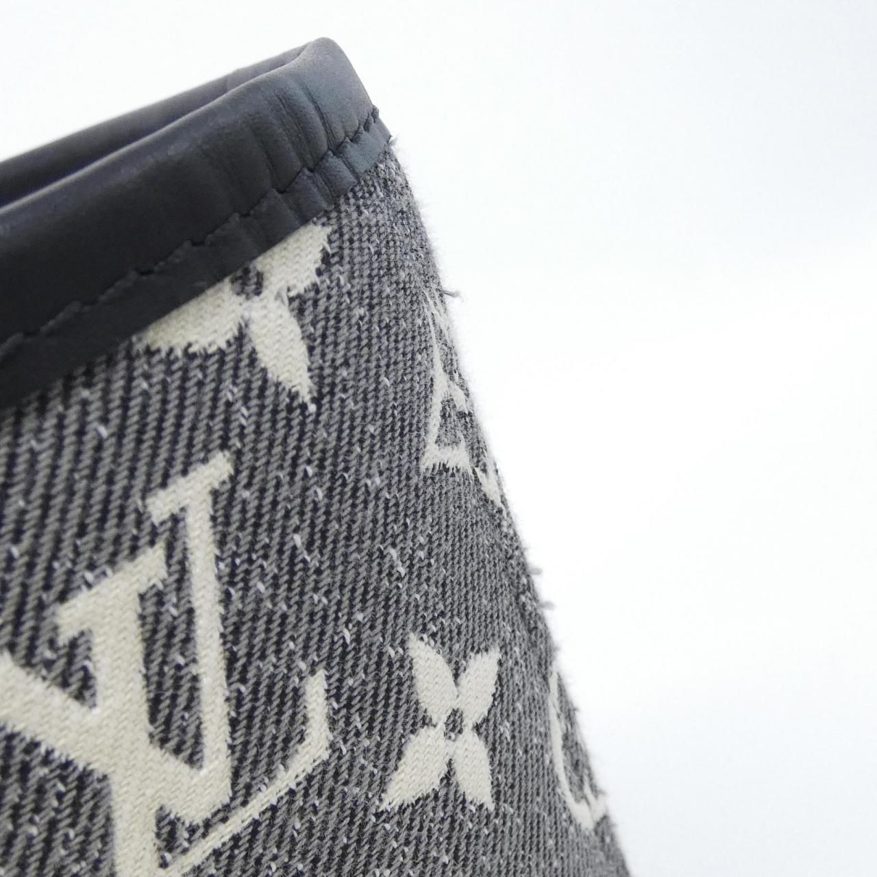 Louis Vuitton Monogram Jacquard Denim Neverfull MM — view 3