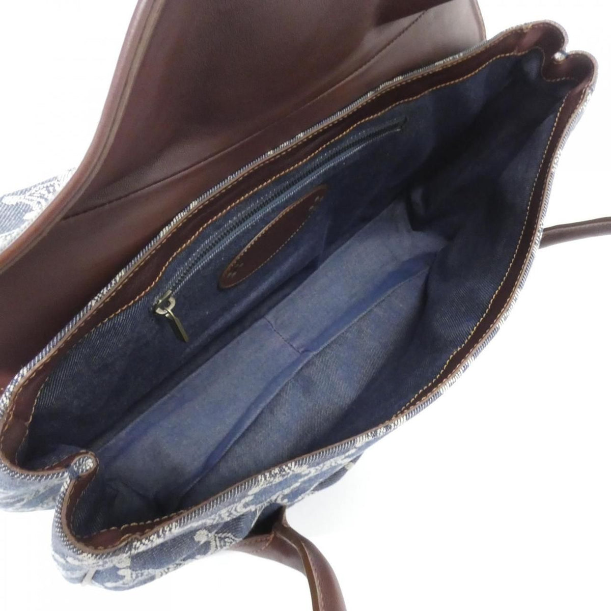Celine Vintage Shoulder Bag — view 8