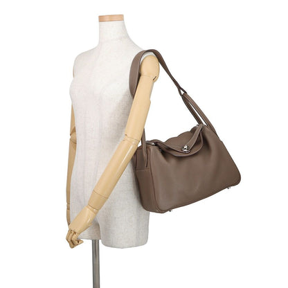 Hermes Handbag Lindy 30 Etoupe Silver Taurillon Clemence 2-Way — view 4