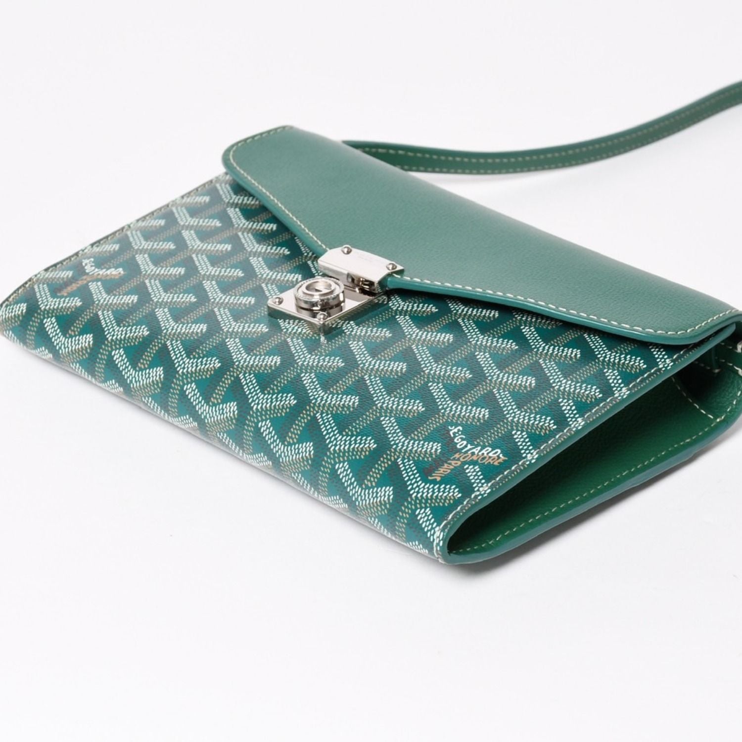 Goyard Chypre Sheepskin Pouch Wallet Shoulder Bag Green — view 7