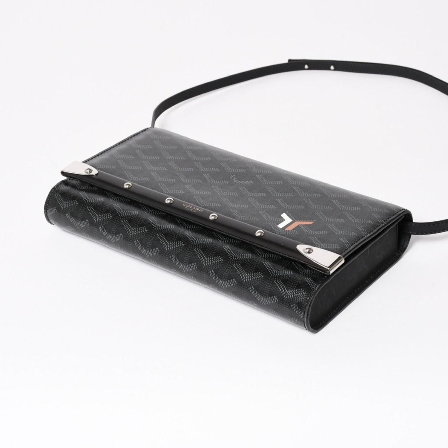 Goyard Monte Carlo PM Clutch 2-Way Limited Color Jet Black Silver — view 5