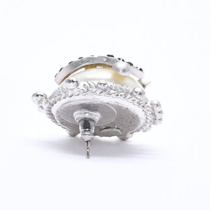 Chanel Earrings CC Logo Rhinestone Pearl 02 Silver — view 5