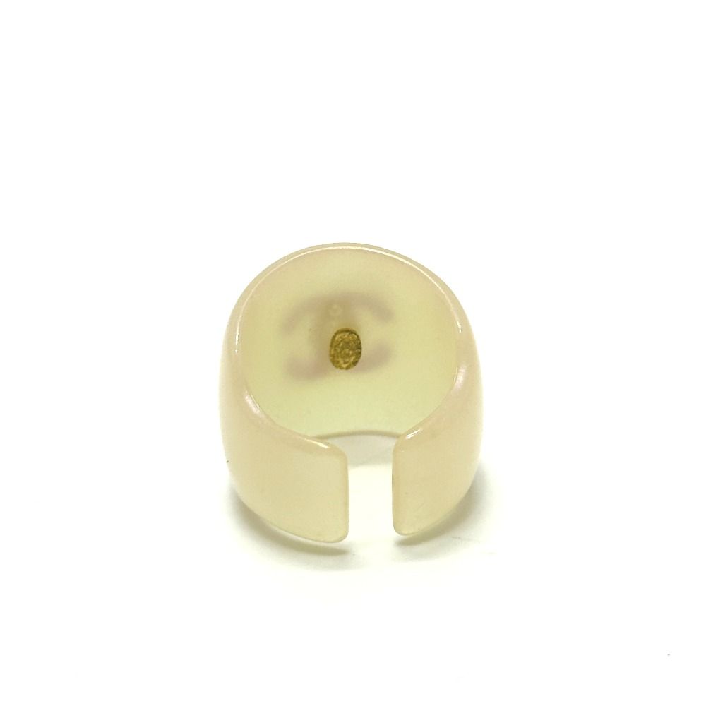 Chanel Ring CC Logo Plastic White — view 3