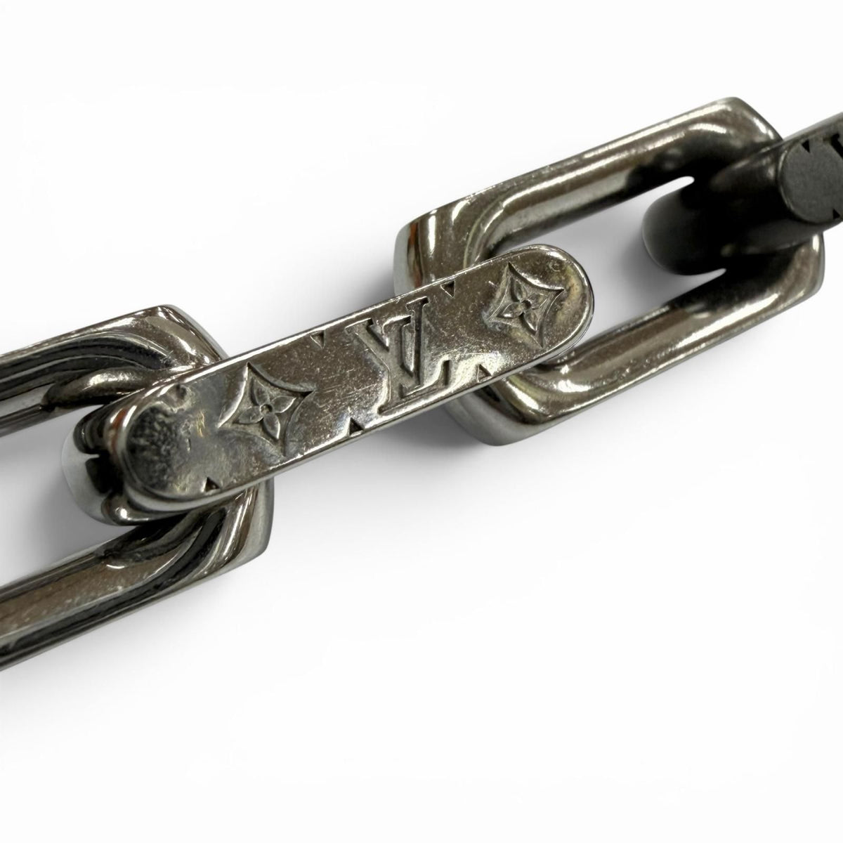Louis Vuitton Bracelet Monogram Chain Black Silver — view 4