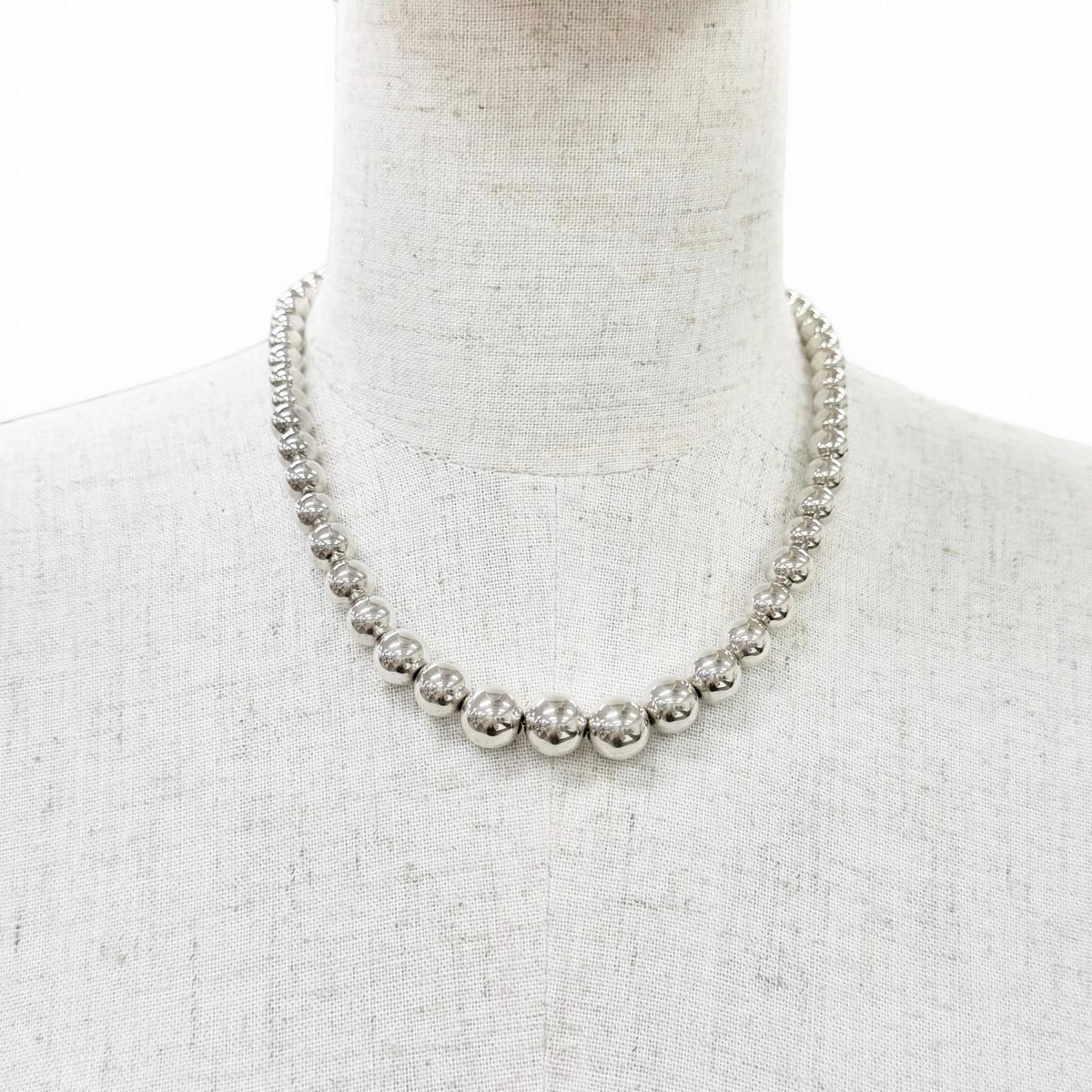 Tiffany & Co HardWear Graduated Ball Necklace 925 Silver — view 2