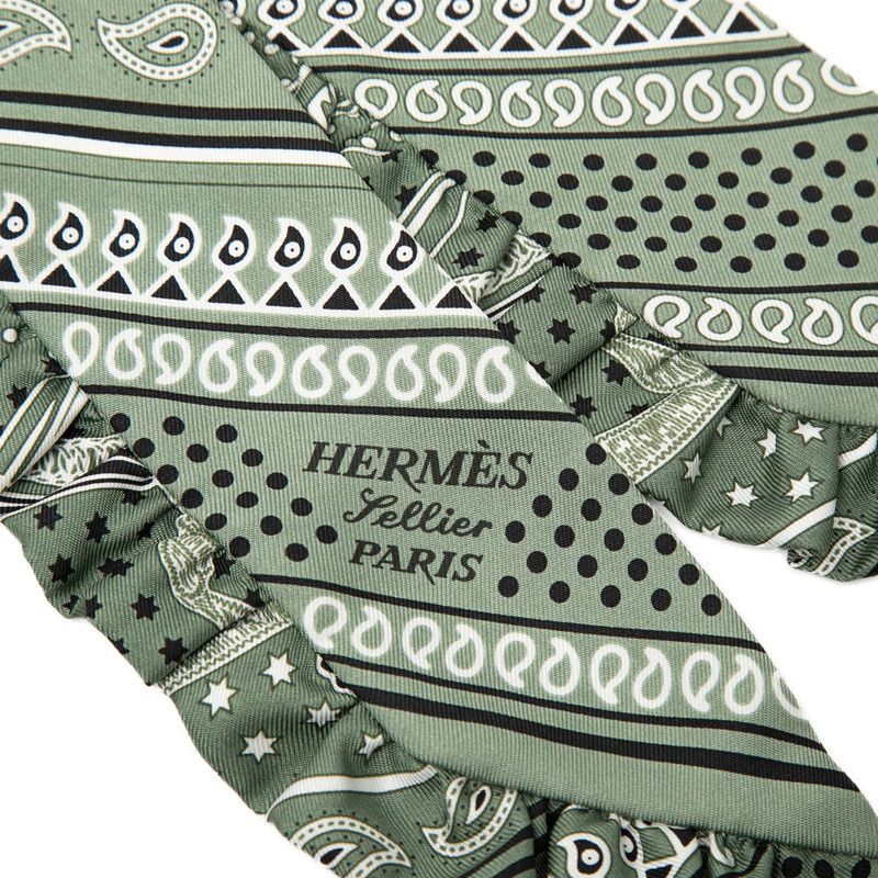 Hermes Twill Ruffle Eperon D'or Bandana Apron Scarf Green White Black Silk — view 3
