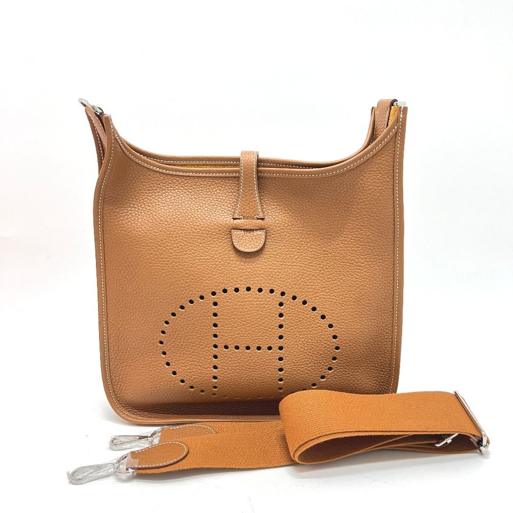 Hermes Shoulder Bag Evelyne Trois Taurillon Clemence Gold
