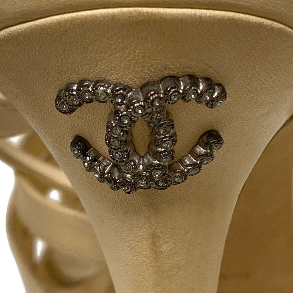 Chanel Sandals Beige CC Logo Leather 38 — view 7