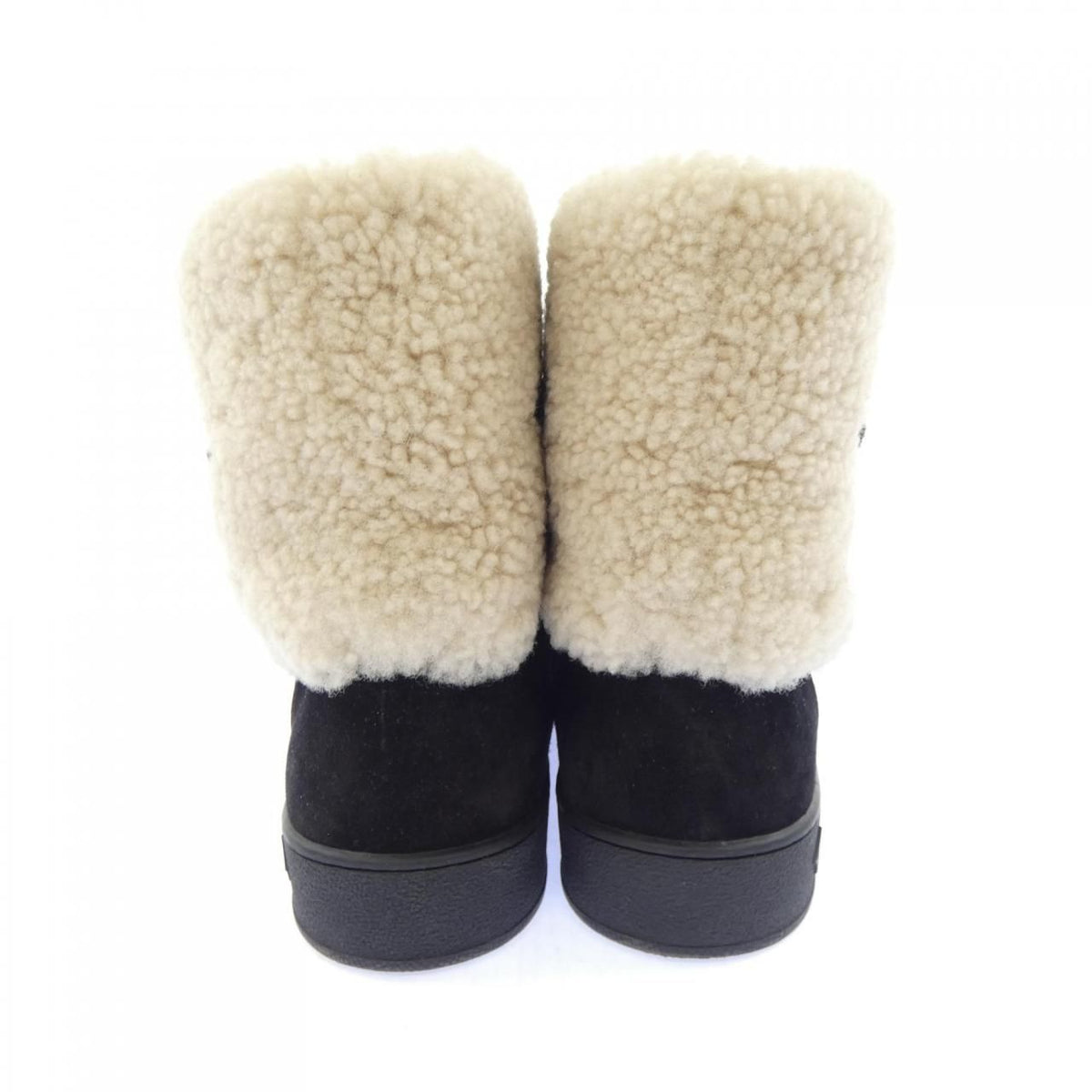 Louis Vuitton Snow Drop Flat Ankle Line Boots — view 5