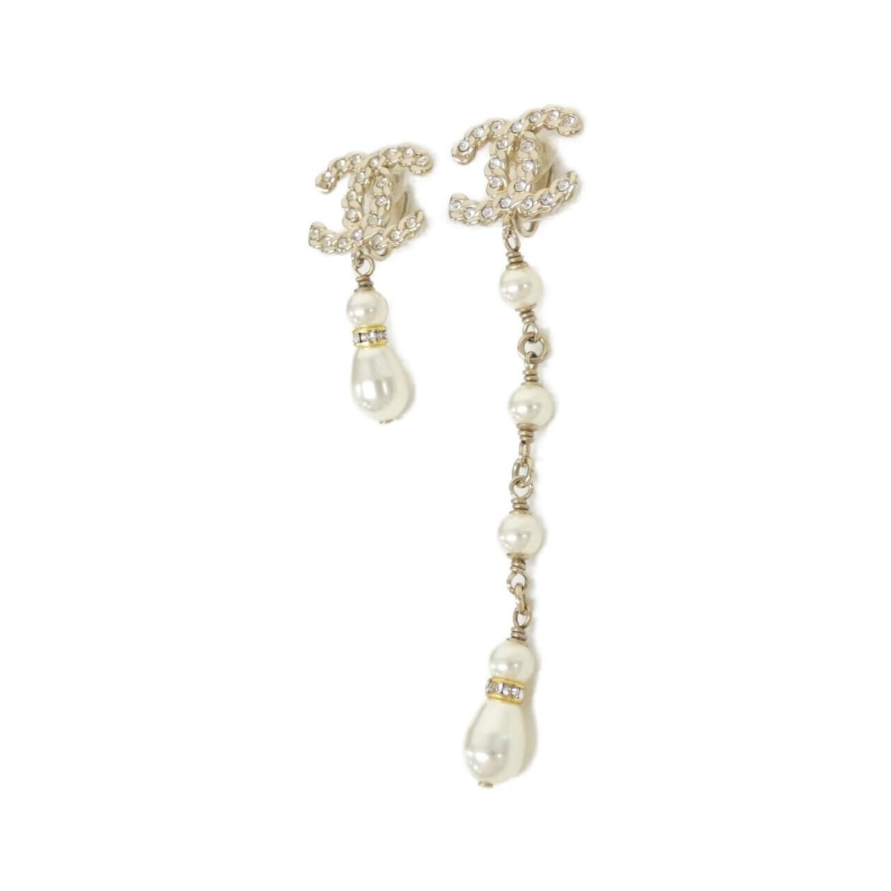 Chanel Earrings Gold — view 2