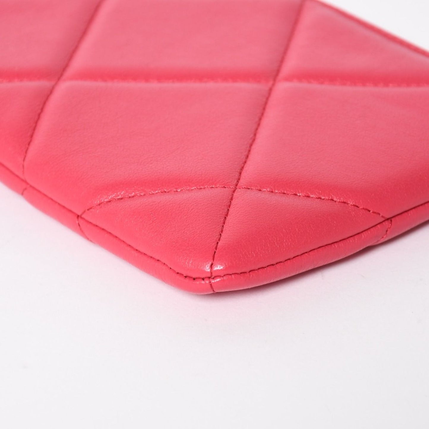 Chanel 19 Dixneuf Pouch CC Logo Lambskin Pink Gold — view 8