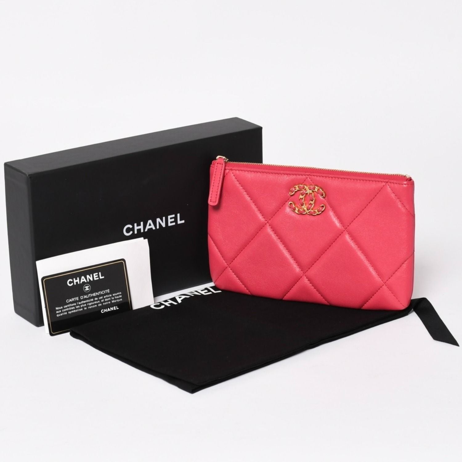 Chanel 19 Dixneuf Pouch CC Logo Lambskin Pink Gold