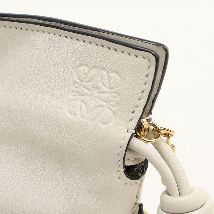 Loewe Flamenco Clutch Nano Shoulder Bag Calfskin — view 4