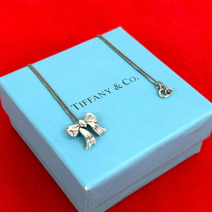 Tiffany & Co Vintage Ribbon Motif Necklace 925 Sterling Silver Pendant