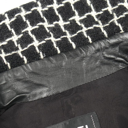Chanel CC Logo Button Tweed Switch Black Wool Jacket — view 7