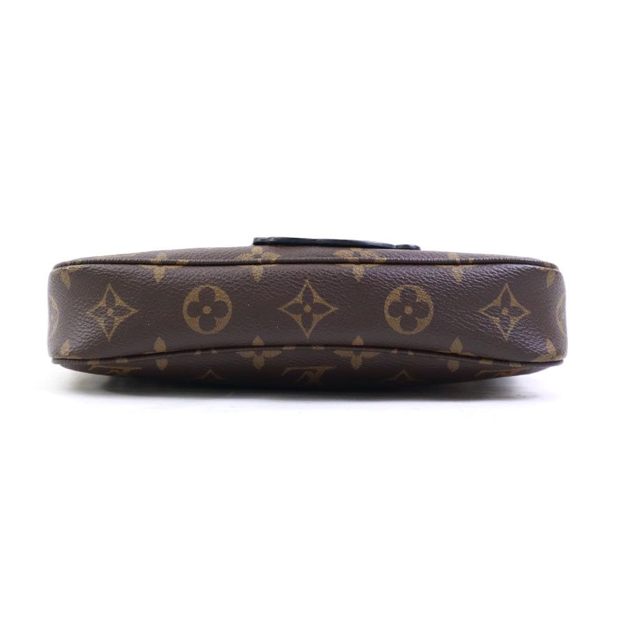 Louis Vuitton Pouch LV Takashi Murakami Monogram Panda Pochette — view 4