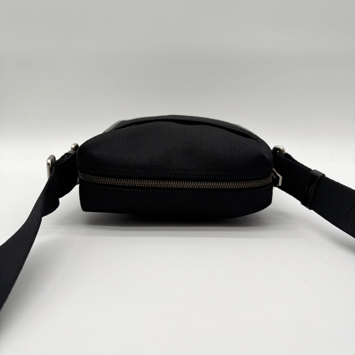Louis Vuitton Large Shoulder Bag Damier Geant Citadin Black — view 5