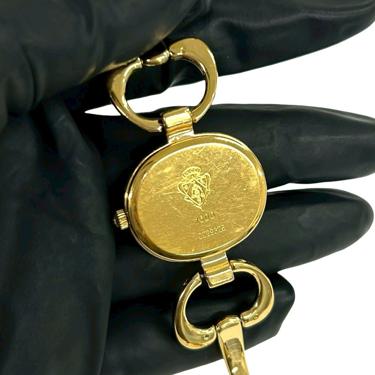 Gucci Vintage Bangle Watch Quartz Gold Black — view 6