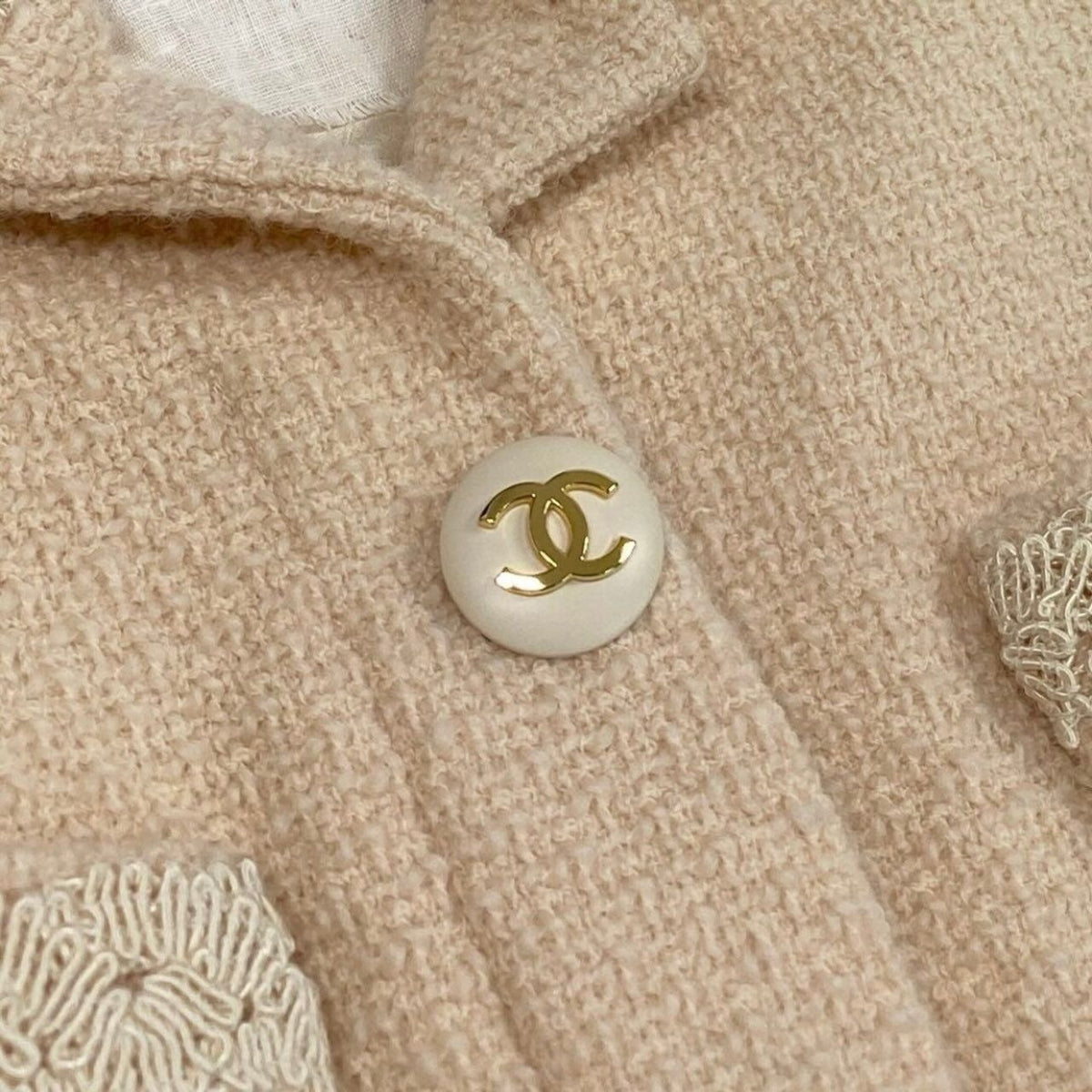 Chanel Vintage CC Logo Button Tweed Jacket Skirt Set Ivory Set — view 8