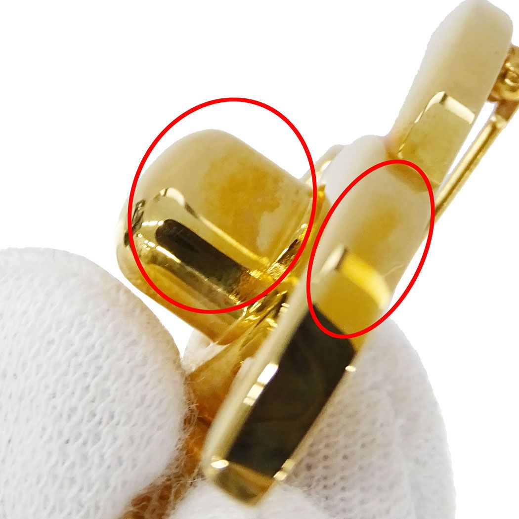 Chanel 96A Brooch Turnlock Gold Logo Vintage — view 7