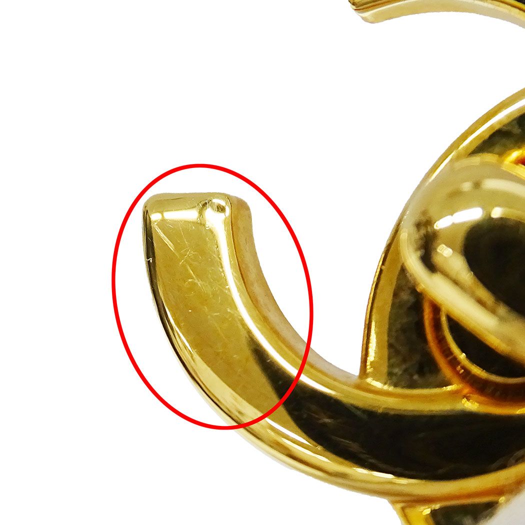 Chanel 96A Brooch Turnlock Gold Logo Vintage — view 6