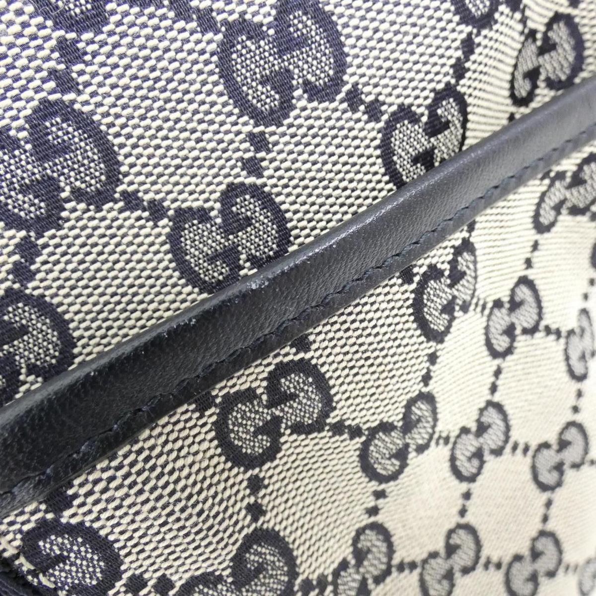 Gucci Shoulder Bag Beige — view 4