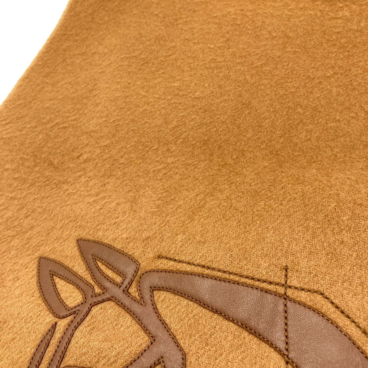 Hermes Cheval Au Tre Scarf Cashmere — view 7