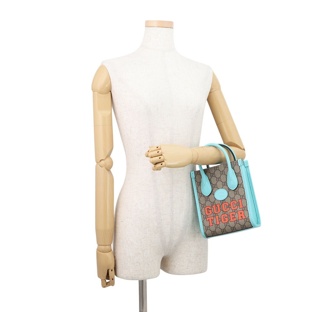 Gucci Interlocking G Tiger GG Supreme 2-Way Mini Shoulder Bag — view 4