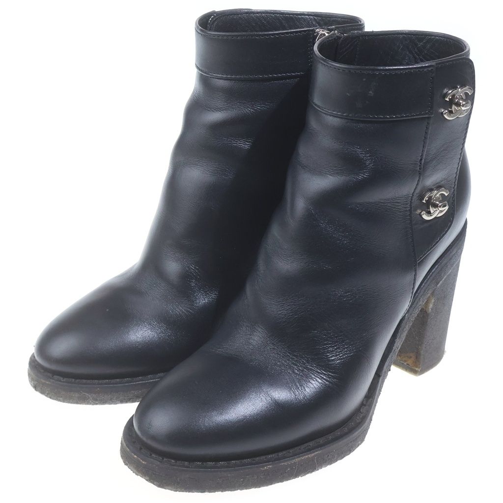 Chanel CC Logo Turnlock Side Zip Boots Black — view 2