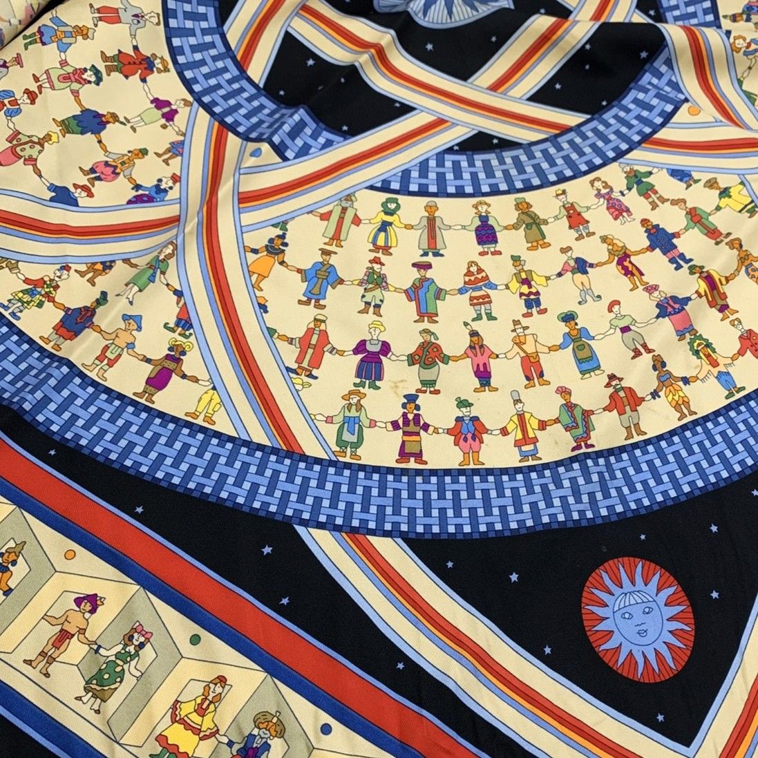 Hermes Carre 90 Donner la Scarf Silk Black — view 3