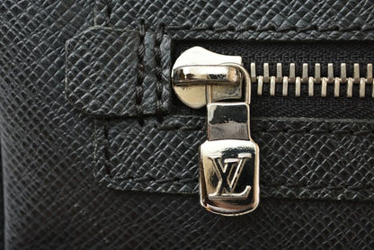 Louis Vuitton Clutch Taiga Pavel Ardoise Black — view 4