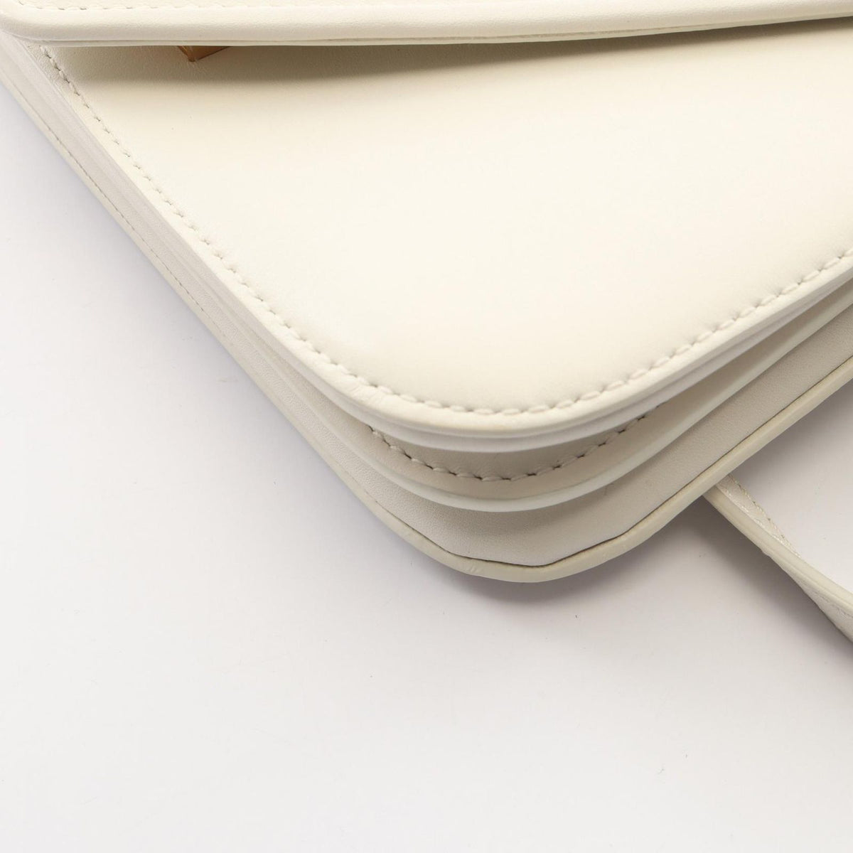 Bottega Veneta Handbag Mount Small 2-Way White Leather — view 7