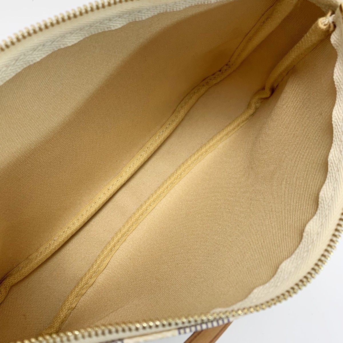 Louis Vuitton Pochette Azur Damier Pouch Cloth — view 4