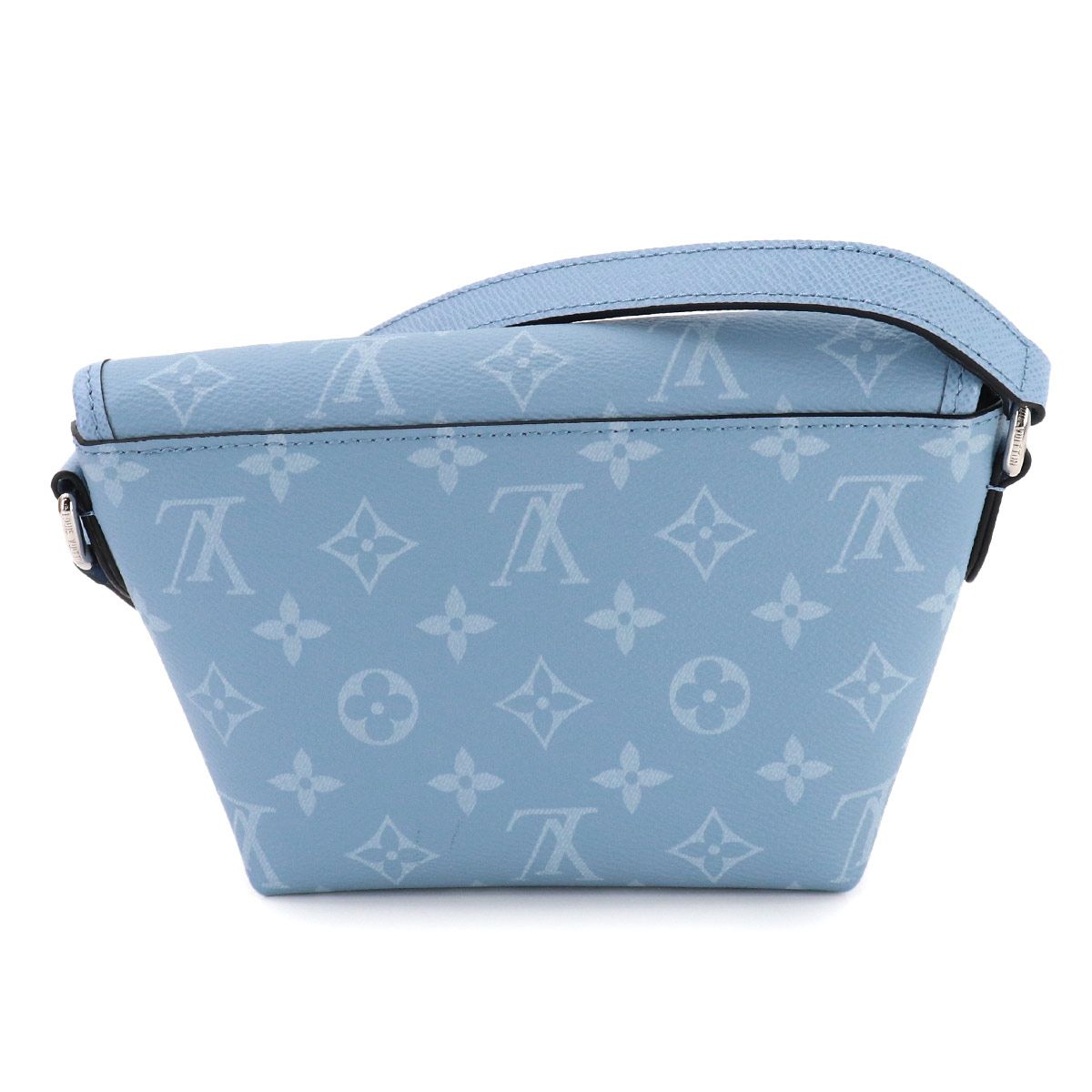 Louis Vuitton Taigarama Pulse Wearable Wallet Shoulder Bag — view 3