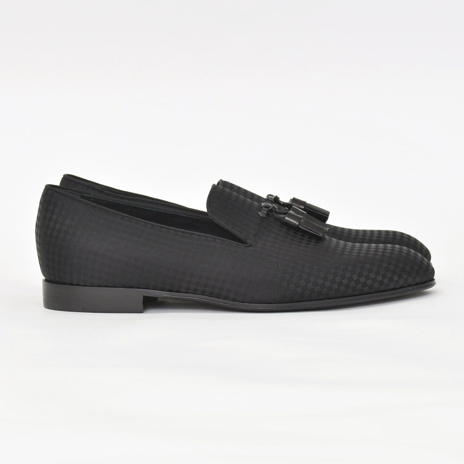 Louis Vuitton Moccasin Tassel Loafers Satin Business Shoes Black — view 4