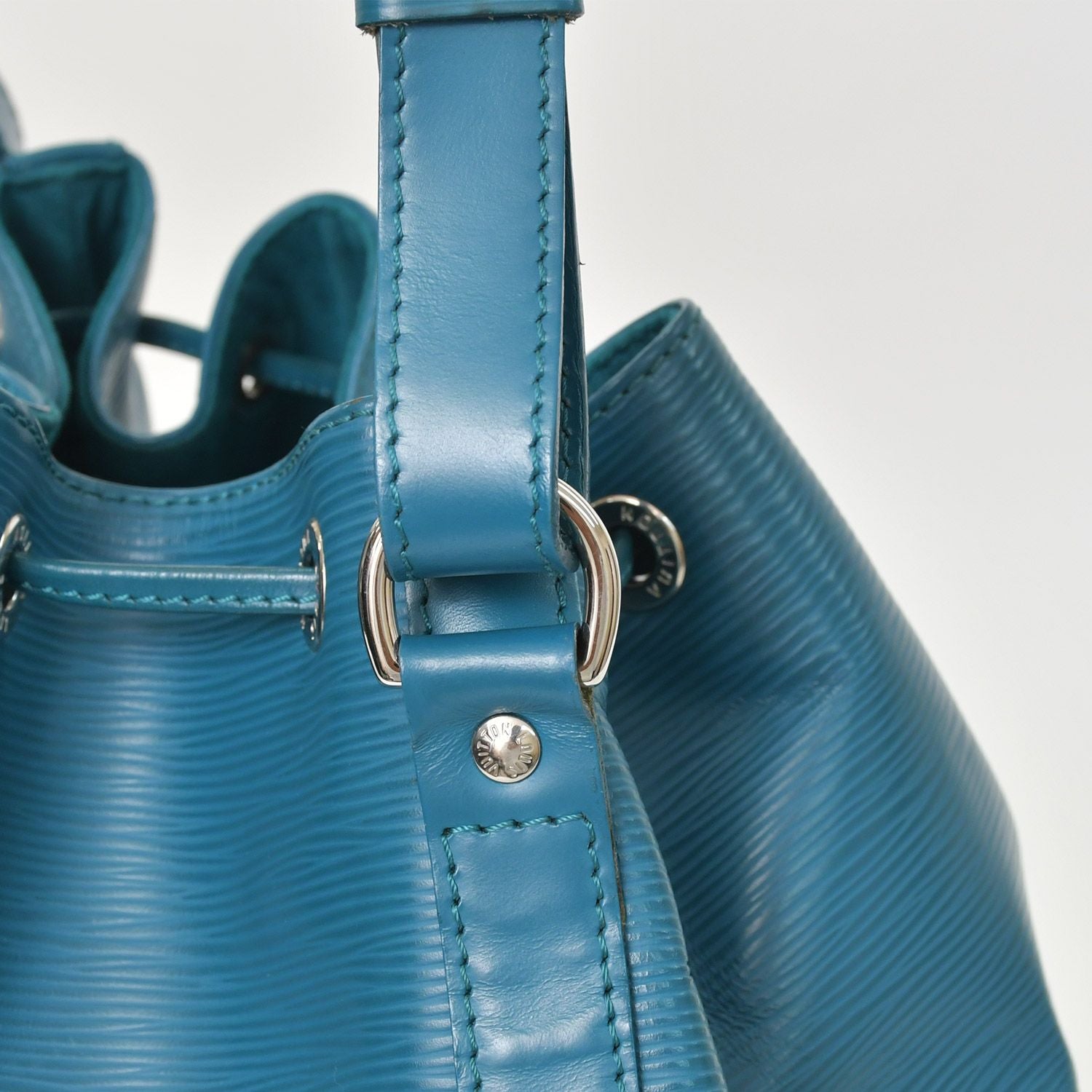 Louis Vuitton Vuittton Noe BB Blue Turquoise Shoulder Bag — view 6