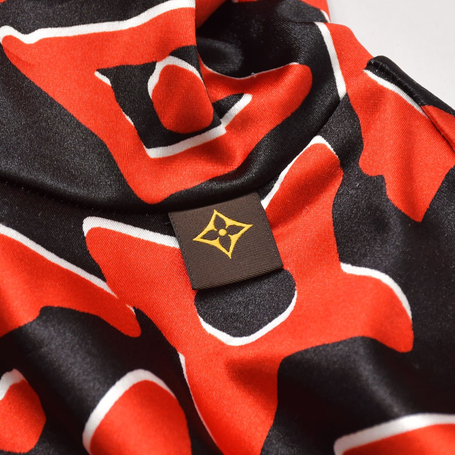 Louis Vuitton Jersey Top Hoodie Urus Fischer — view 4
