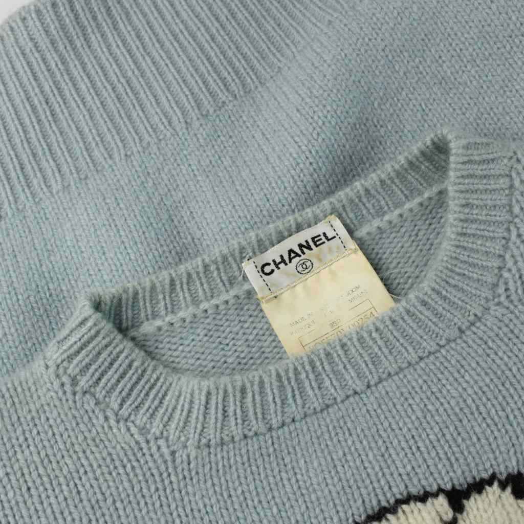 Chanel 95A Vintage Cashmere Knit Sweater Camellia CC Logo Long Sleeve 40 M Blue — view 7