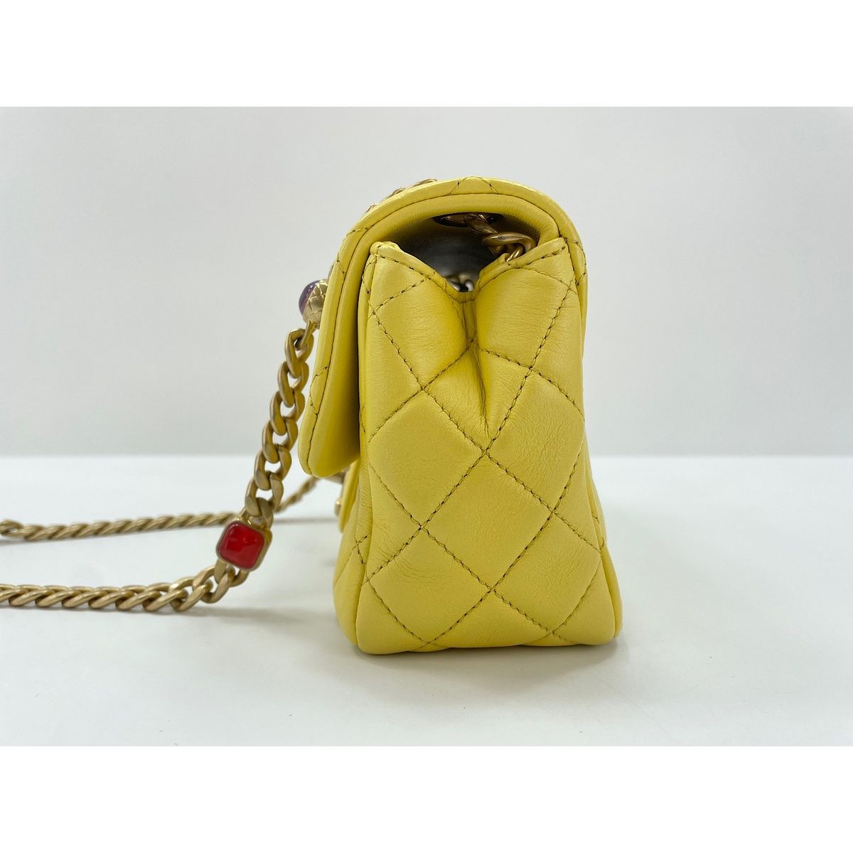 Chanel Shoulder Bag Mini Quilted — view 4
