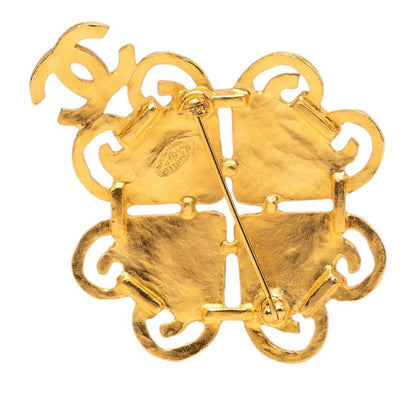 Chanel 95P CC Logo Vintage Brooch 95 Gold Plated Resin — view 2