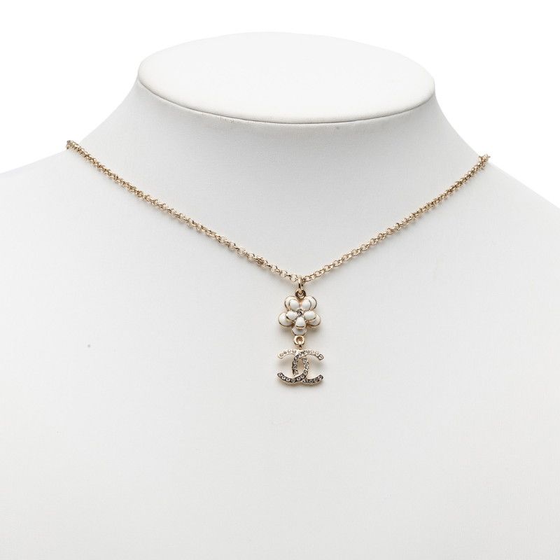 Chanel CC Logo Flower Motif Necklace Gold Black White Plated Faux Pearl — view 5