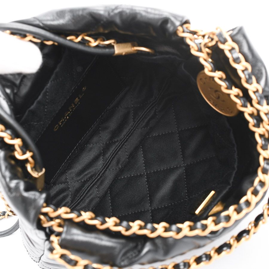 Chanel Shoulder Bag 22 Mini — view 4